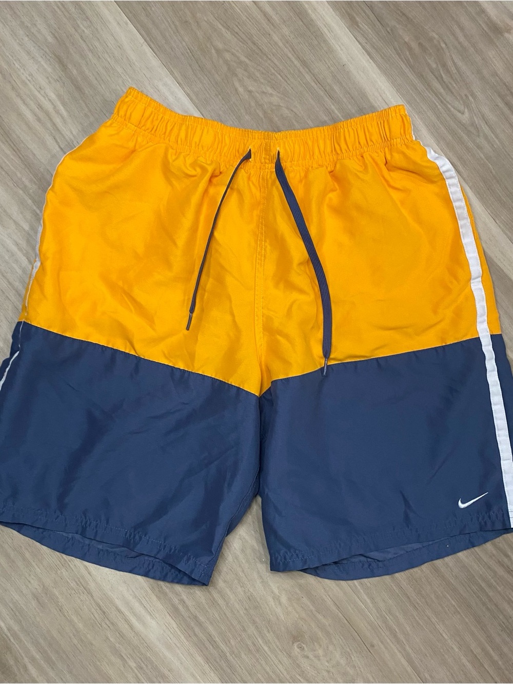 Nike Swim Trunks Mens Medium M Yellow Blue Colorblock Board Shorts Mesh Liner